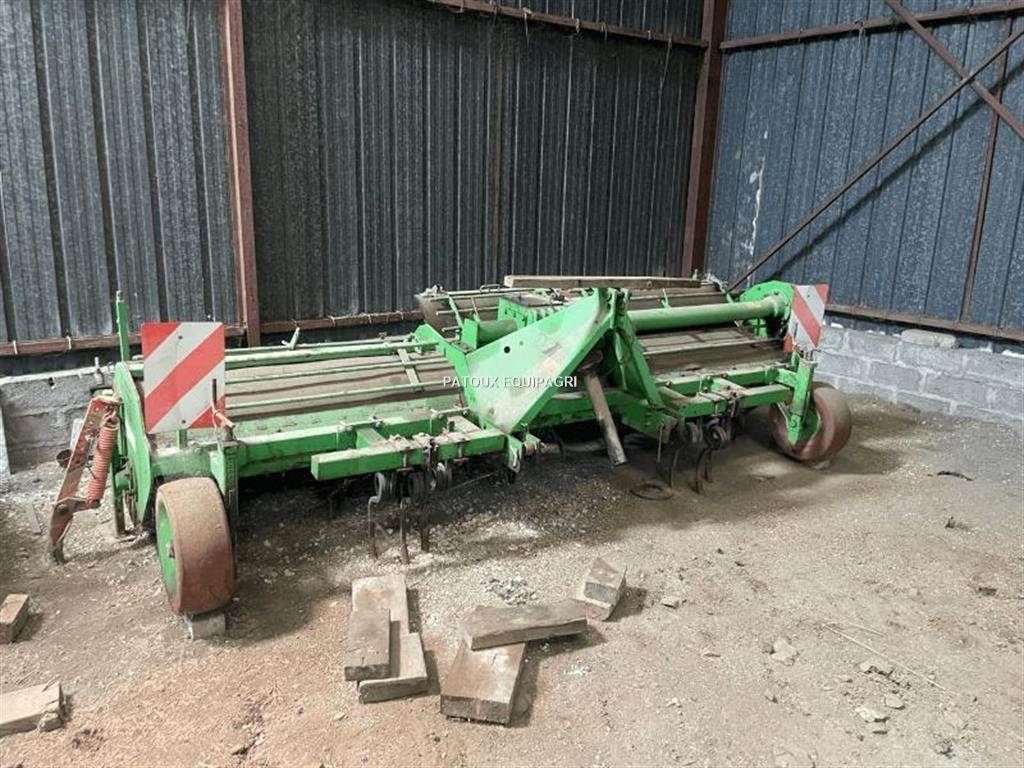 E-FARM: Rumpstad rsf2000 - Kreiselegge - id W51ETE5 - 6.500 € - Baujahr: 2003 - Frankreich