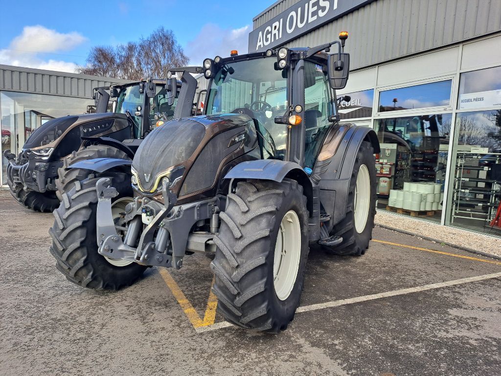 Valtra N135D Traktor 77.500 €