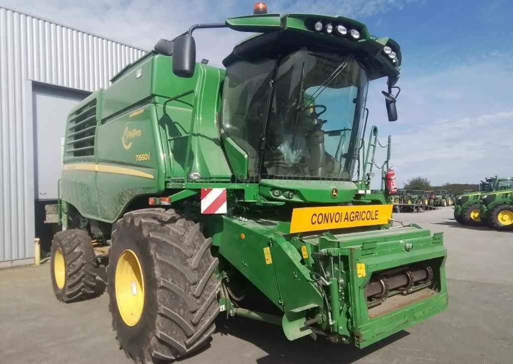 John Deere T 660 HM Moissonneuse-batteuse 240 000 €
