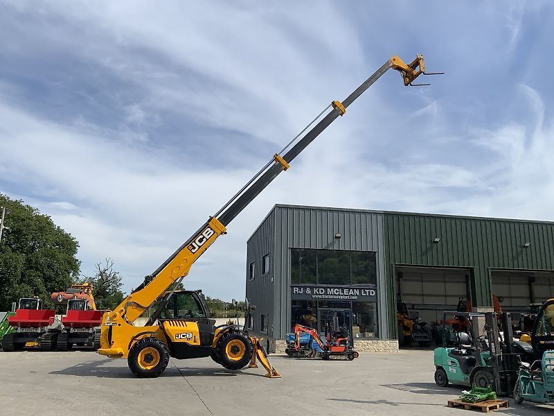 E-FARM: JCB 540-170 telehandler (st23482) - Chargeur télescopique  - id BENJU3Y - 44 364 € - Année: 2017 - Lecture du nombre d'heure: 5 040,Puissance du moteur (chevaux): 108,Royaume-Uni