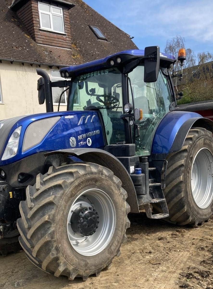 E-FARM: New Holland T7.270 - Traktor - id J5YRUBR - Baujahr: 2023 - Vereinigtes Königreich