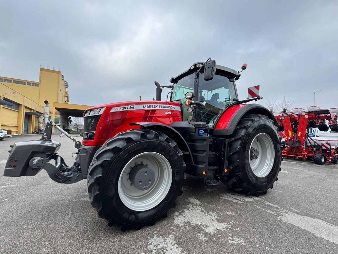 Massey Ferguson 8730 Traktor 167 000 €