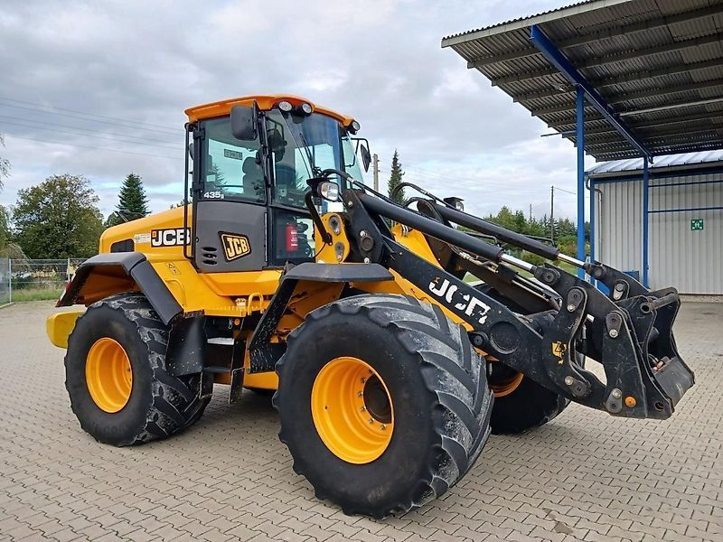 E-FARM: JCB 435 s agri - Chargeuse sur pneus - id GCQNJ8E - 75 000 € - Année: 2014 - Lecture du nombre d'heure: 7 350,Puissance du moteur (chevaux): 230,Allemagne