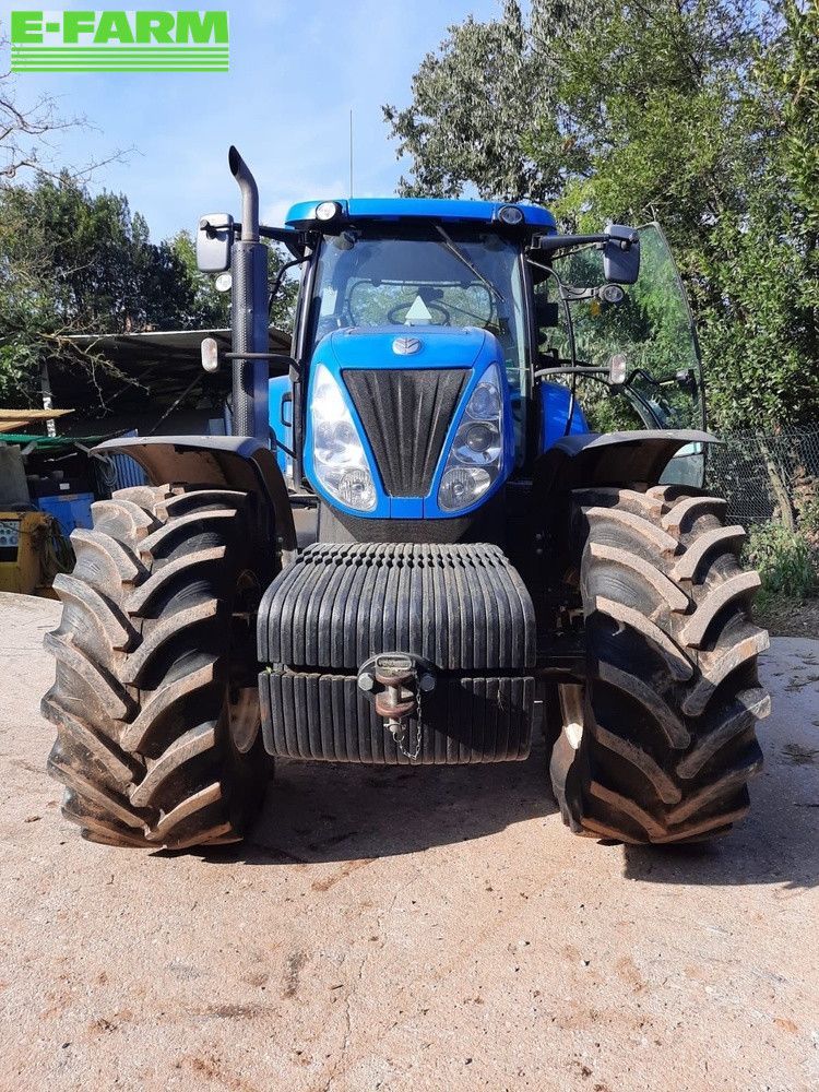E-FARM: New Holland T7070 - Traktorius - id RLC2KIZ - 59 999 € - Gamybos metai: 2012 - Variklio darbo valandos: 5 770,Variklio galia (AG): 225,Kroatija