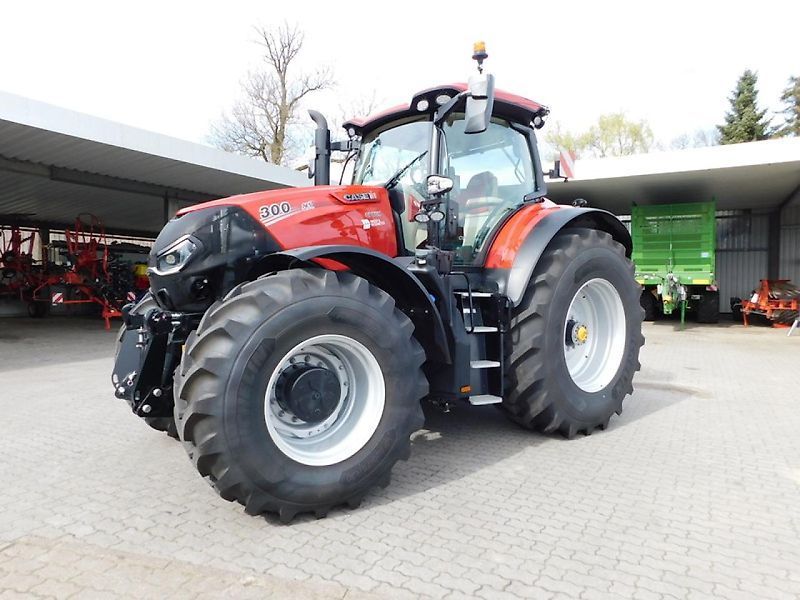 Case IH Optum 300 CVX Traktorius 204 300 €