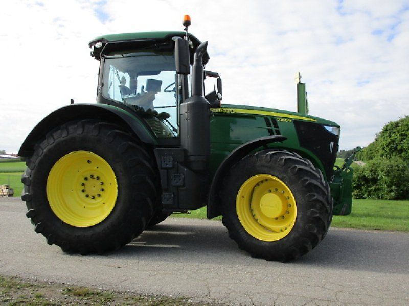 E-FARM: John Deere 7250 R - Traktor - id P1NIQFG - 94.000 € - Baujahr: 2017 - Abgelesene Motorstunden: 6.700,Motorleistung (PS): 250,Deutschland