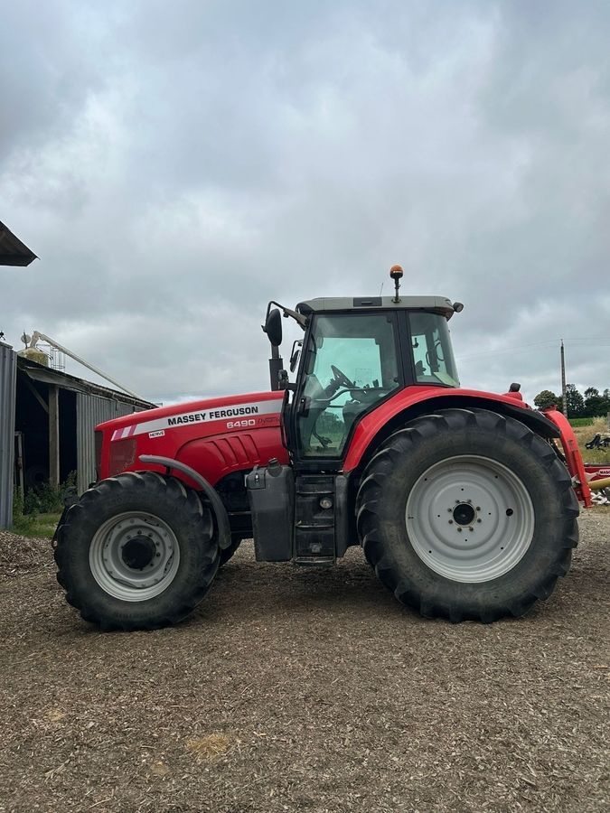 E-FARM: Massey Ferguson 6490 - Traktor - id G5TKRZE - 39.500 € - Baujahr: 2007 - Abgelesene Motorstunden: 7.000,Motorleistung (PS): 170,Frankreich