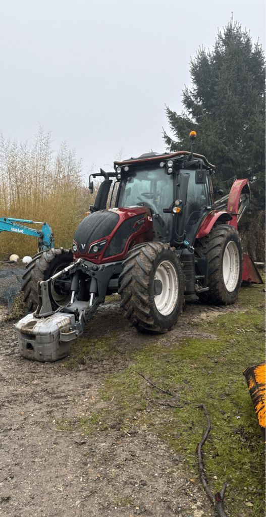 E-FARM: Valtra N154e - Trattore - id GYXSICT - 73.500 € - Anno di costruzione: 2020 - Ore: 3.400,Potenza del motore: 155,Francia