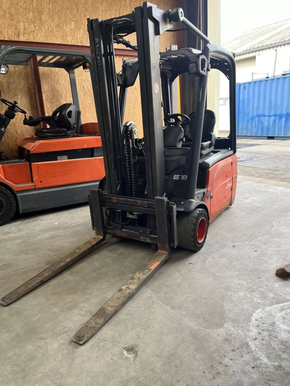 Linde E 18 Вилочный погрузчик 6 150 €
