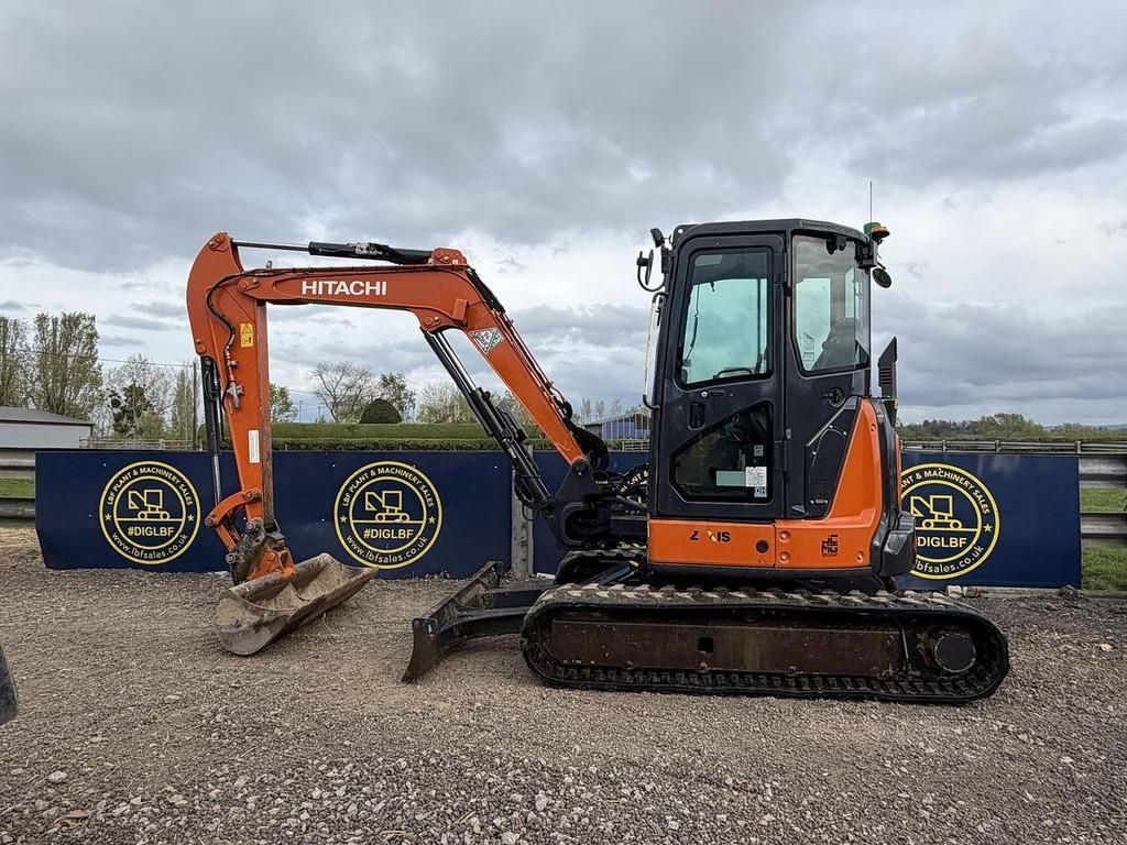Hitachi ZX48U-6 Mini excavator €29,808