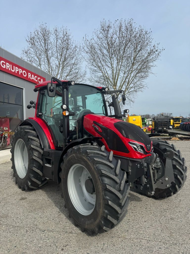Valtra G 115 Traktor