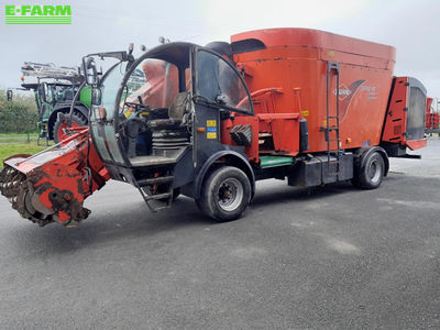 E-FARM: Kuhn SPW Intense 16.2 CS - Mixer feeder - id LZSFFTP - €36,000 - Year of construction: 2013 - France