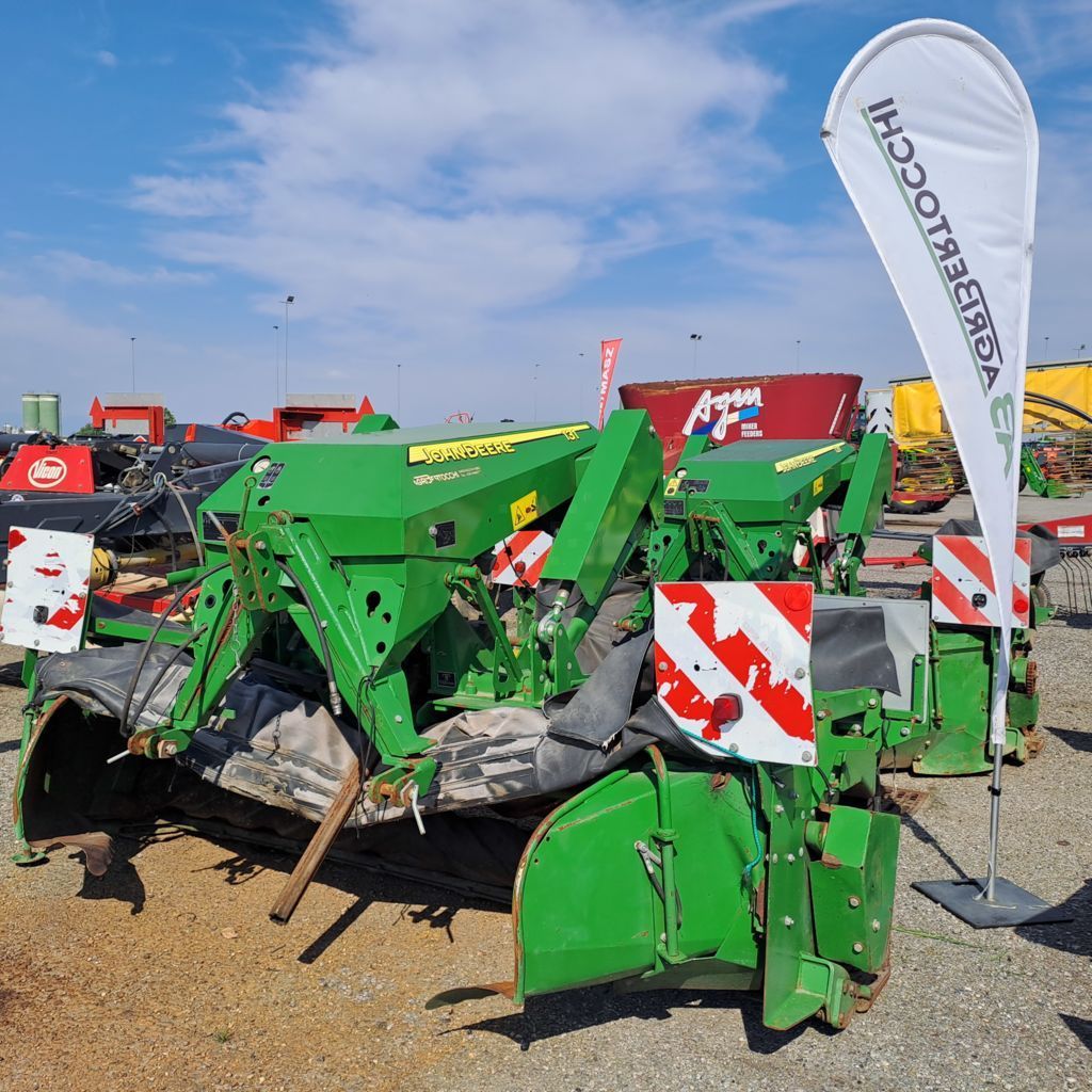 E-FARM: John Deere 131 - Segadora - id MFZKXX2 - 7000 € - Año: 2014 - Italia