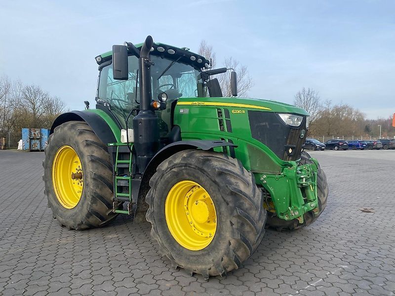 E-FARM: John Deere 6230 R - Traktor - id UBRULYE - 84.900 € - Produktionsår: 2018 - Motortimer: 7.327,Motoreffekt (HP): 220,Tyskland