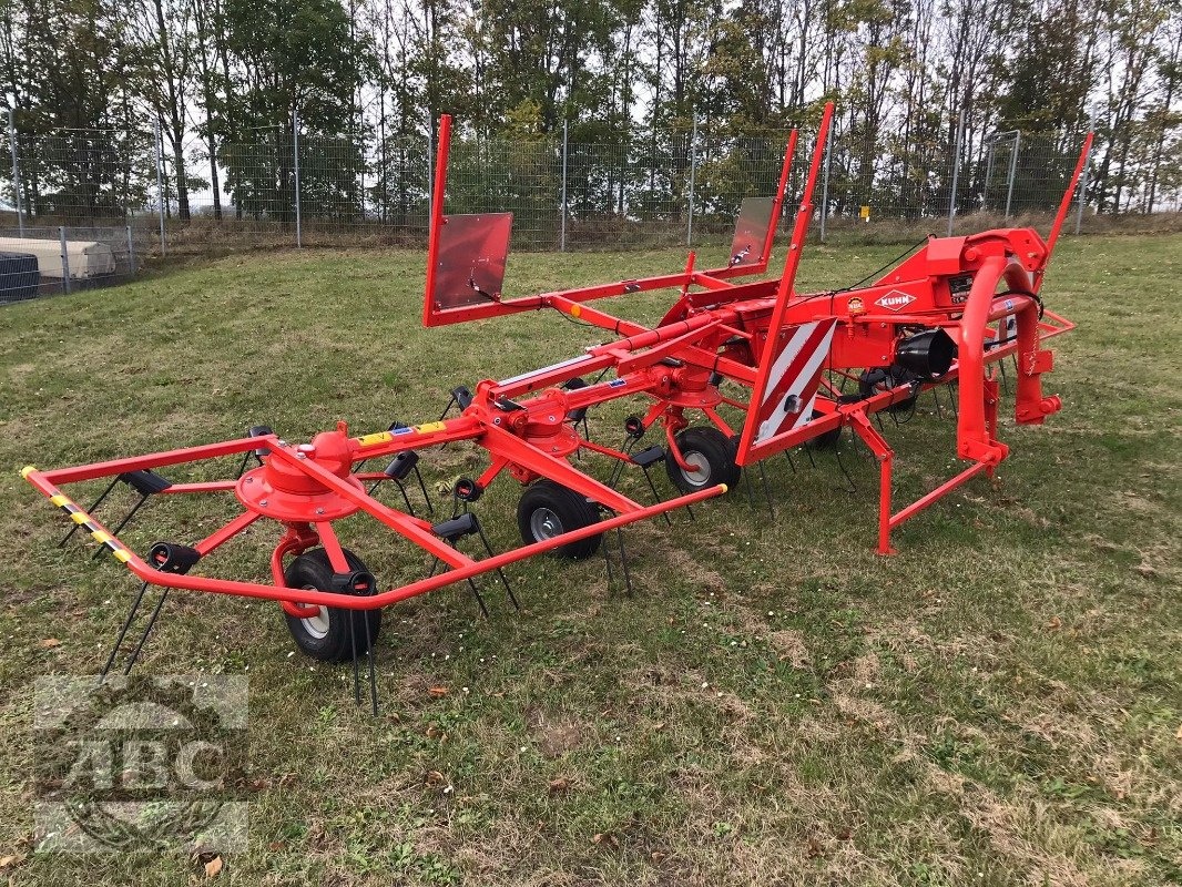 Kuhn GF 642 rotaryhaymaker €10,504