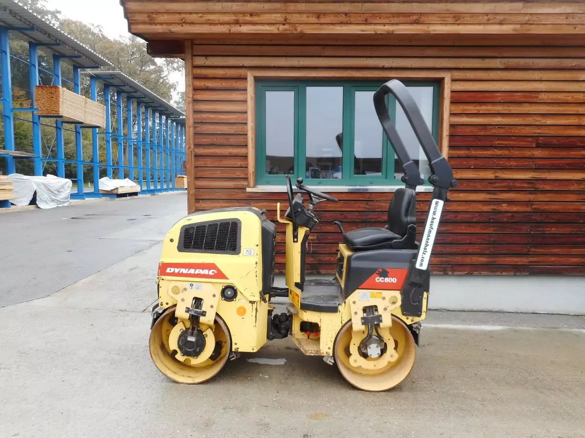 E-FARM: Dynapac 800 cc ( 1.580 kg ) - Apisonadora - id NBMMBWT - 7950 € - Año: 2011 - Austria