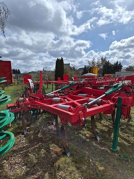 AGRO-MASZ runner 40 Cultivador 13.800 €