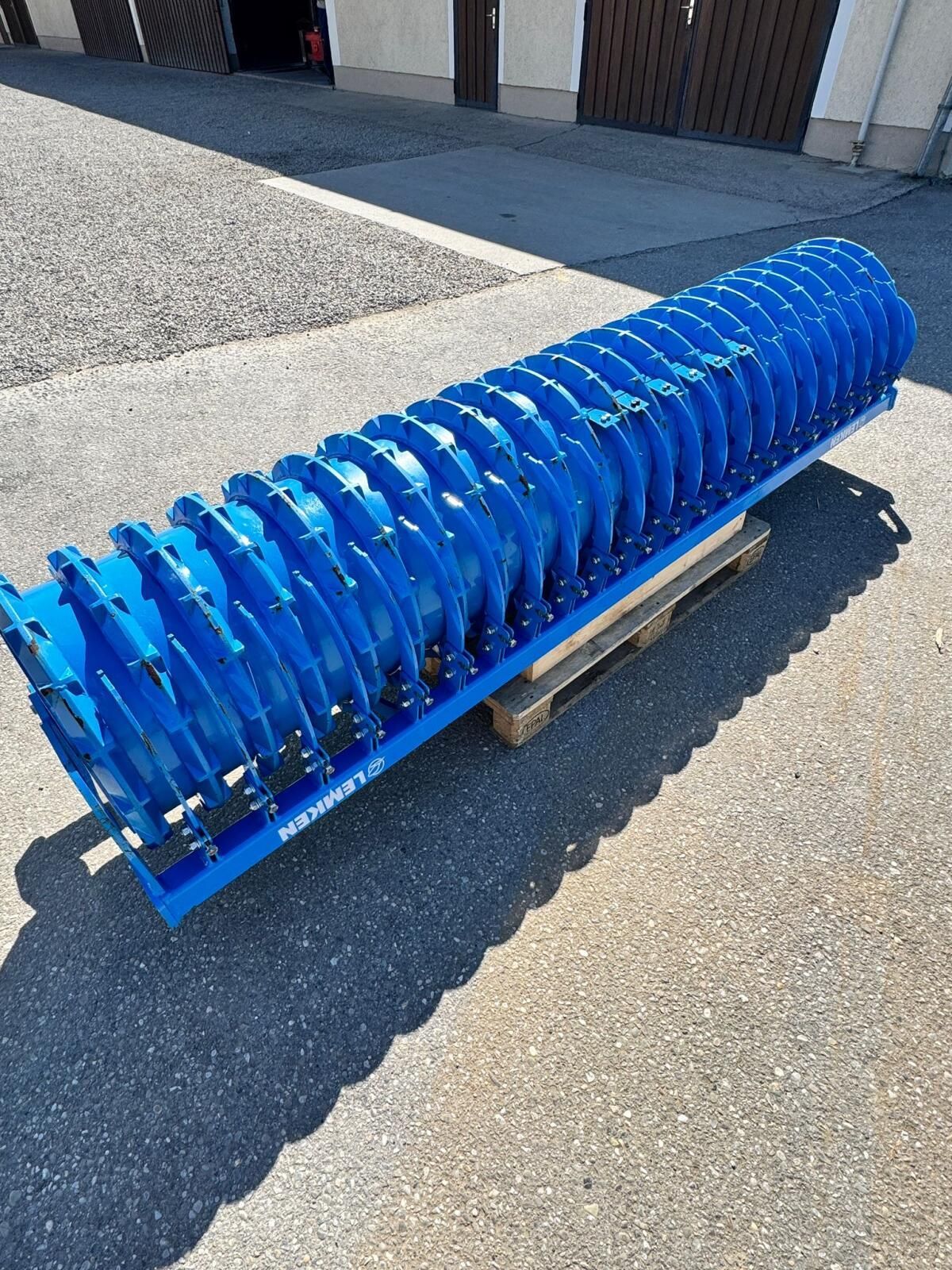 Lemken Prasy i wały 5900 €