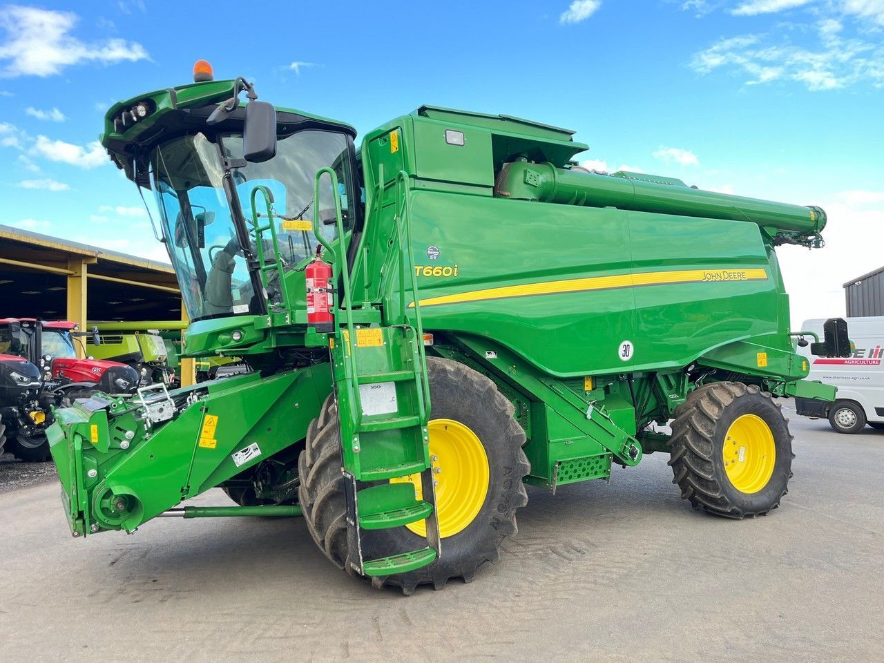 E-FARM: John Deere T 660 i - Kombájn - id NJJJLPA - 158 504 EUR - Gyártási év: 2018 - Üzemóra (motor): 1270,Egyesült Királyság