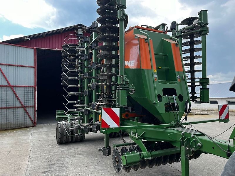 E-FARM: Amazone Cayena 6001 C - Semoir - id GDEHD38 - 50 000 € - Année: 2021 - Roumanie