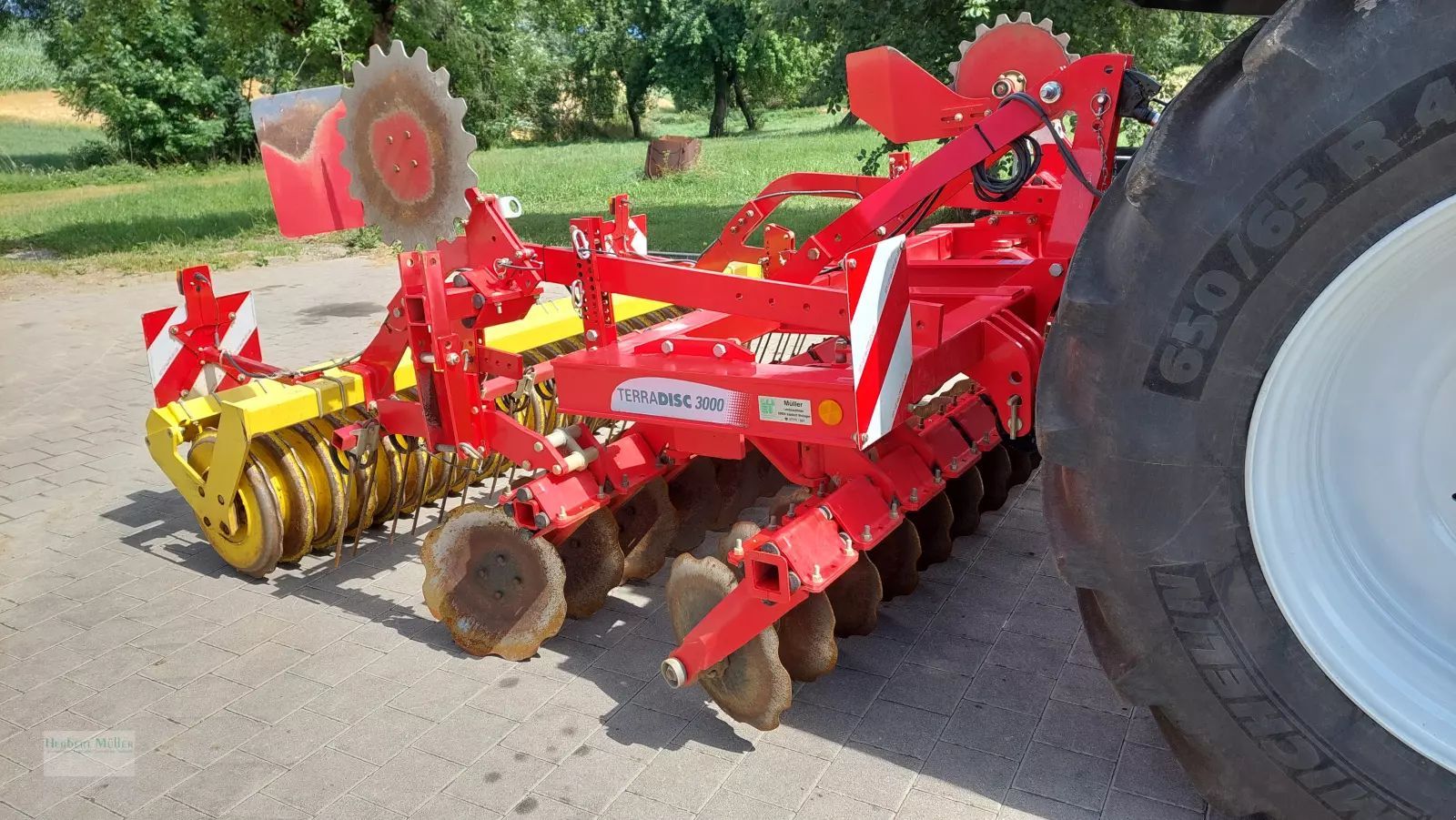 Pöttinger Terradisc 3000 Grapă cu discuri 8.900 EUR