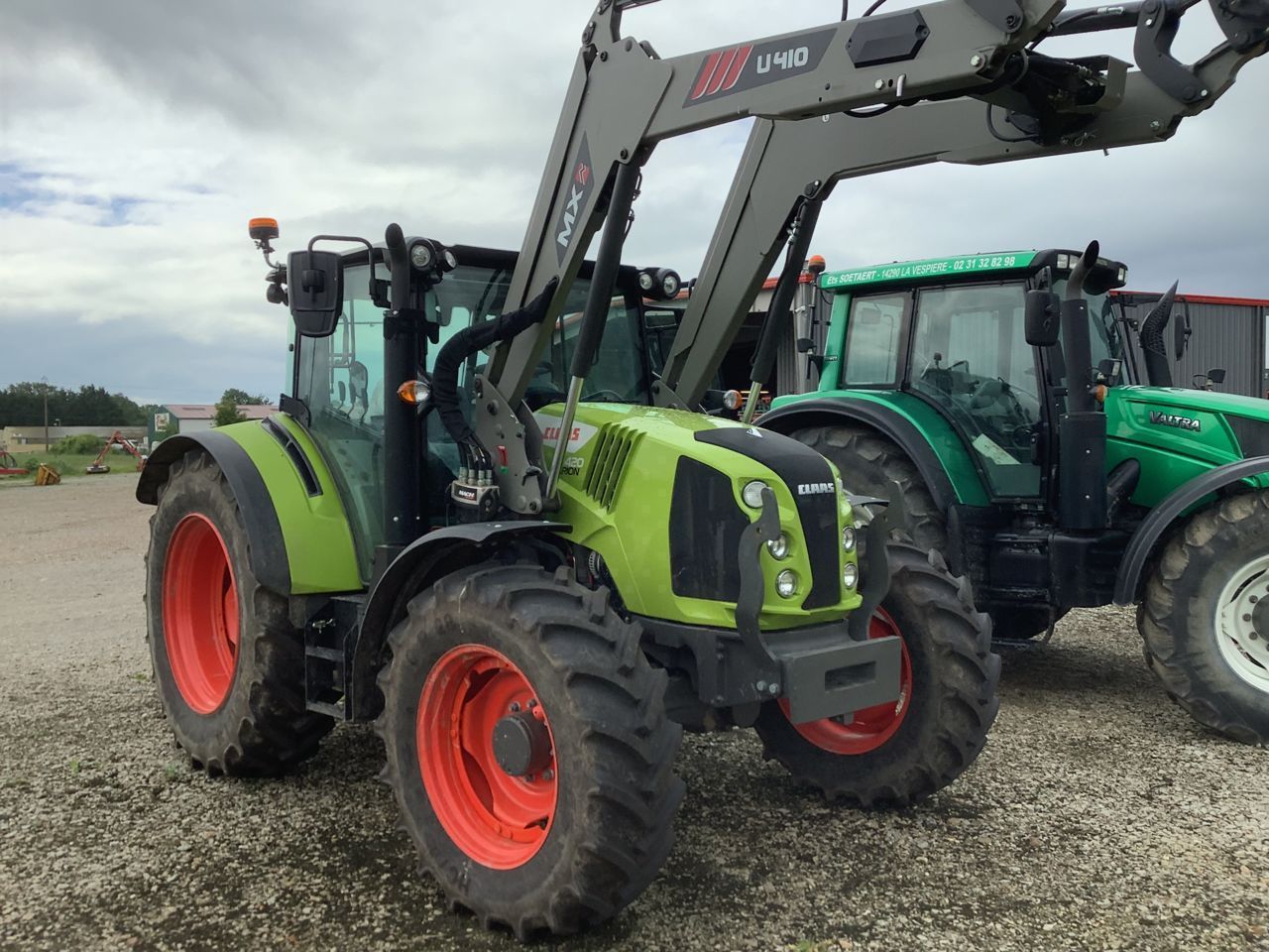 Claas Arion 420 Tractor €79,800