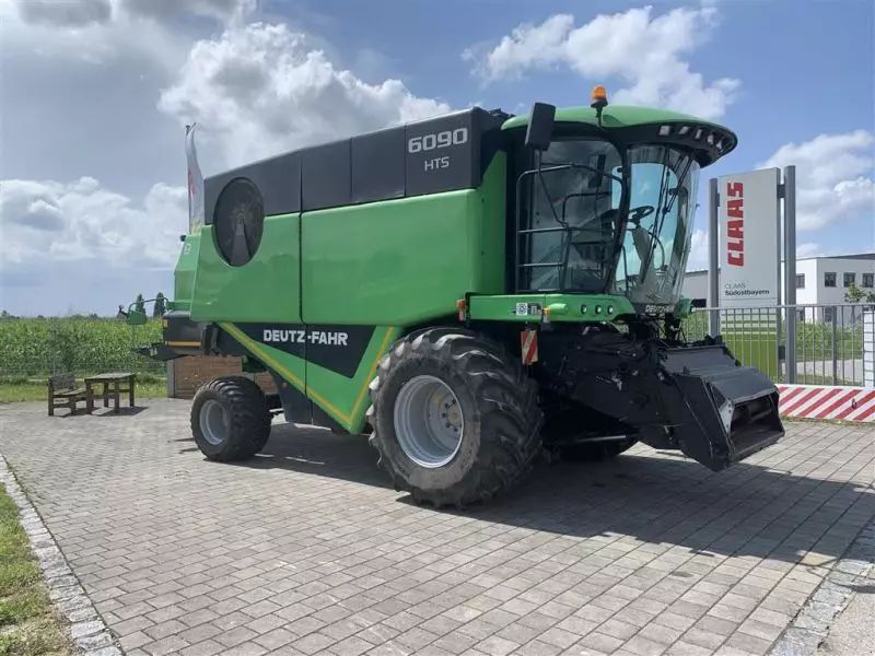 E-FARM: Deutz-Fahr 6090 A HTS - Cosechadora - id 1UNAJYP - Año: 2010 - Horas: 4013,Potencia del motor: 300,Alemania