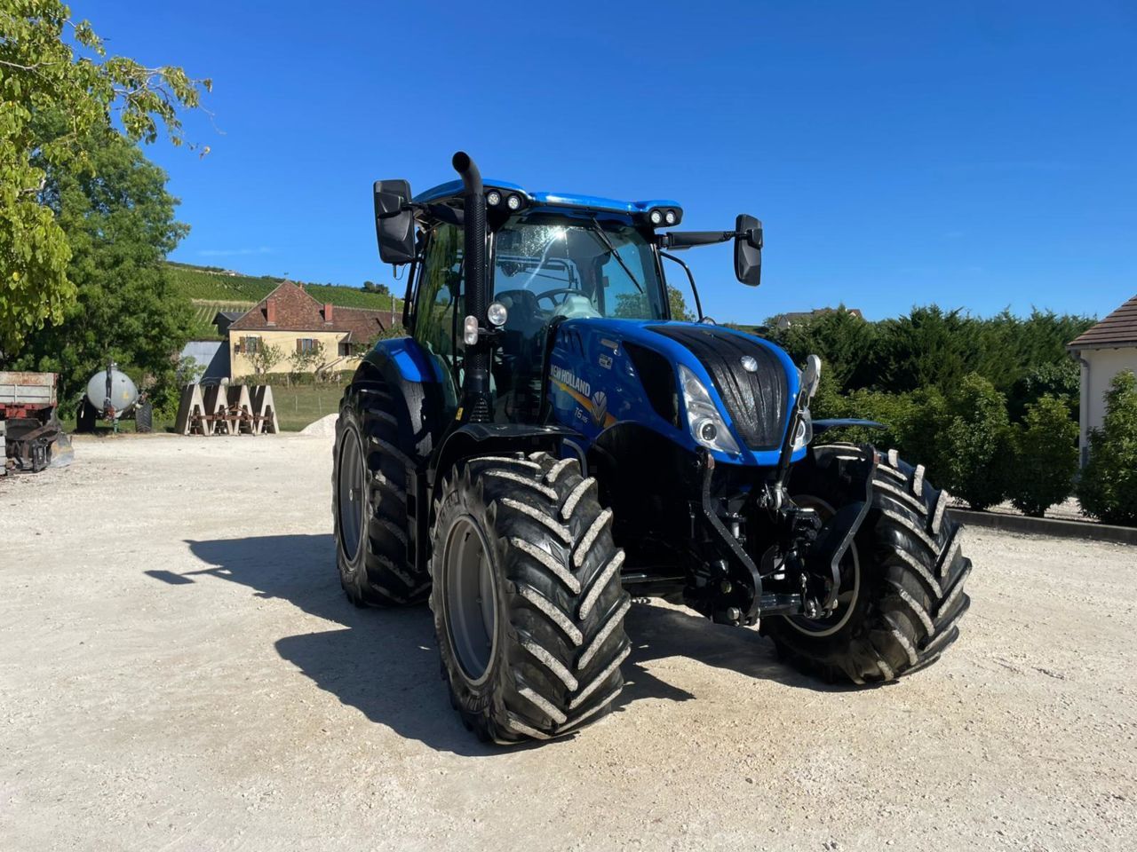 E-FARM: New Holland T6.145 - Tractor - id 8XSNKLD - 82.000 € - Año: 2018 - Horas: 775,Potencia del motor: 116,Francia