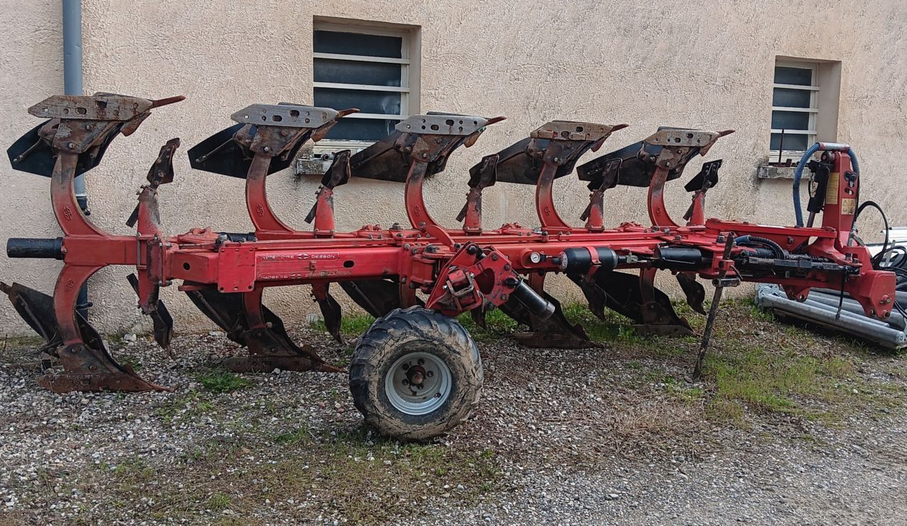 GREGOIRE BESSON rwy7 Charrue 17 000 €