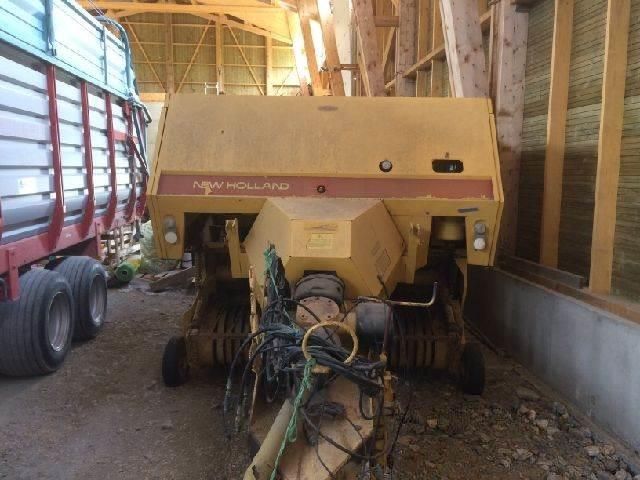 E-FARM: New Holland d1000 - Presse à balles - id 2859DWY - 6 000 € - Année: 1998 - France