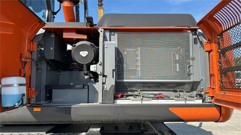 E-FARM: Hitachi zx220w-7 - Wheeled excavator - id CGNVCLZ - Year