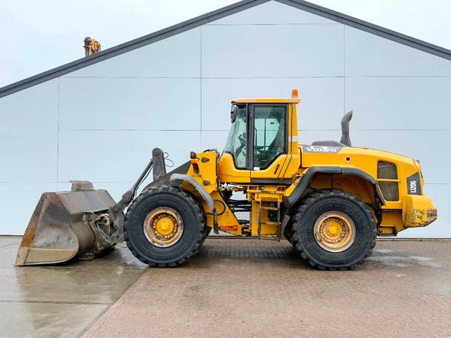 VOLVO l120g - 3rd function / quick coupler / auto lube Cargador de ruedas 53.500 €