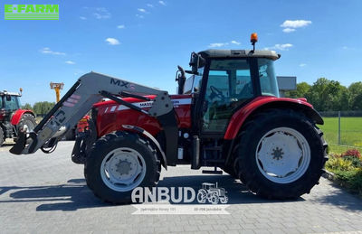 E-FARM: Massey Ferguson 5465 - Tractor - id WGPVSF1 - €38,500 - Year of construction: 2011 - Engine hours: 7,160,Engine power (HP): 120,Poland