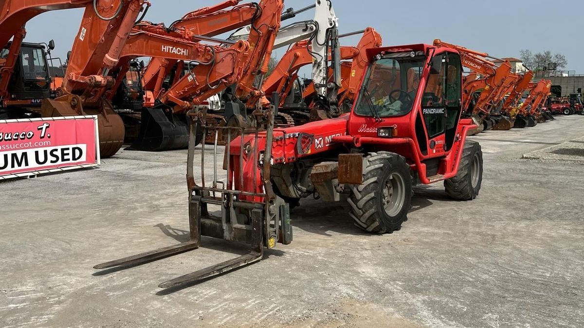 E-FARM: Merlo p38.13 - Teleskoplader - id BNMCEKF - 55.000 € - Baujahr: 2012 - Abgelesene Motorstunden: 3.475,Italien