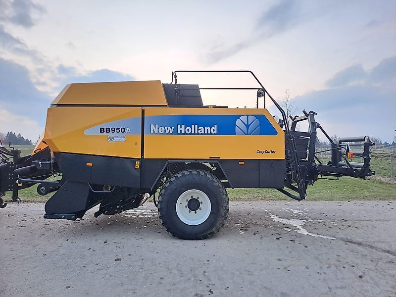 New Holland BB 950 Baler €36,800