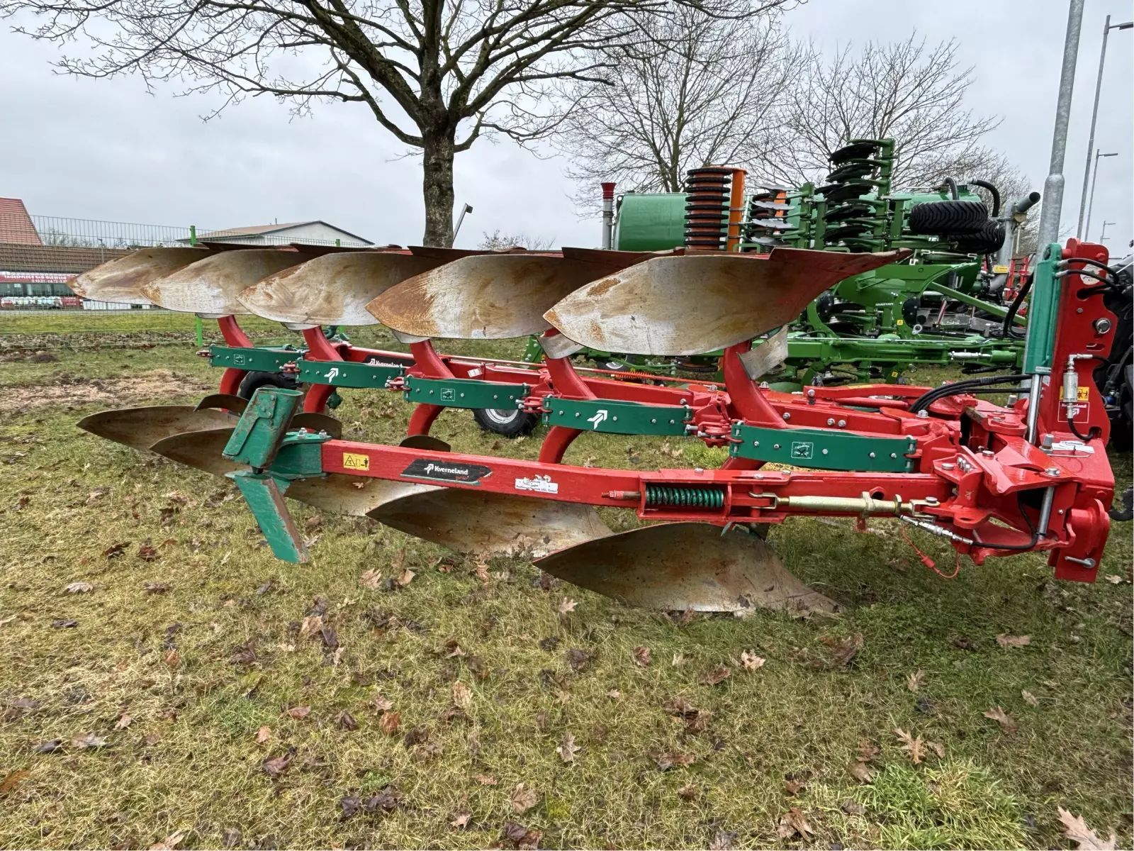 E-FARM: Kverneland EG 100/300 - Pług - id DCFZRQQ - 34 000 € - Rok produkcji: 2023 - Niemcy