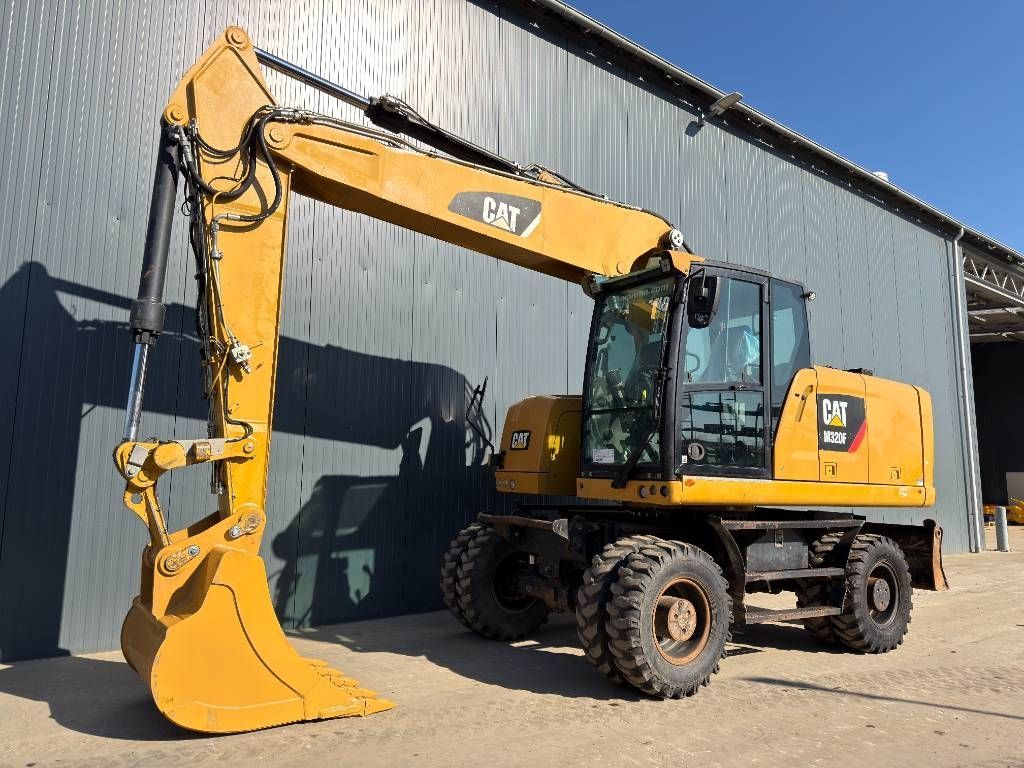 Caterpillar m320f Wheeled excavator €58,500
