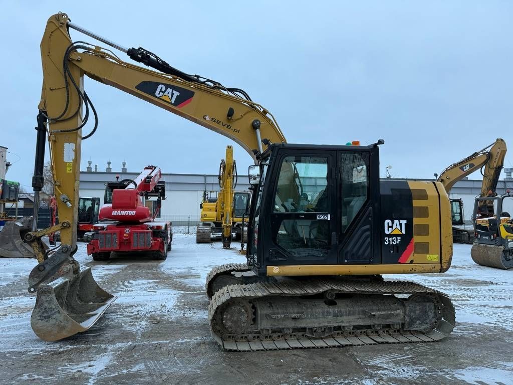 Caterpillar 313 f Pelleteuse sur chenilles 44 571 €