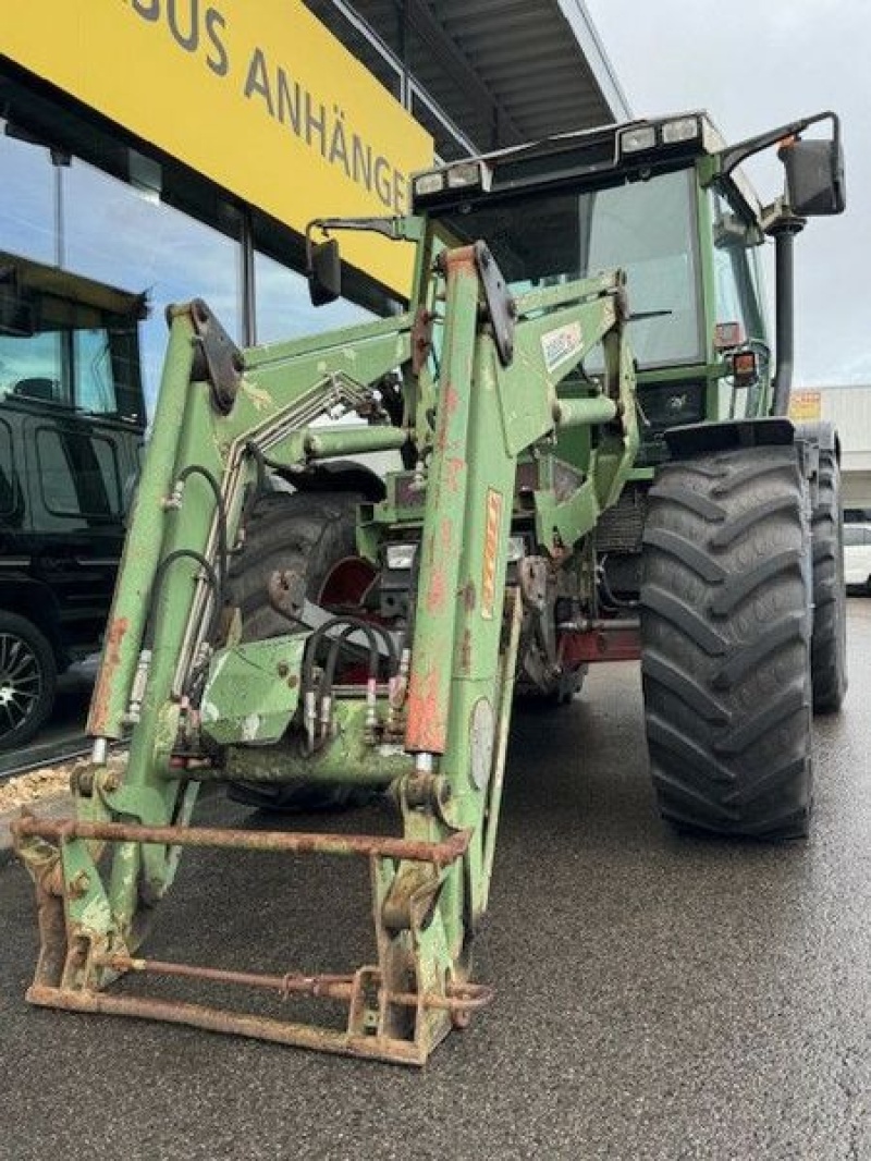 Fendt Xylon 520 tractor €49,999