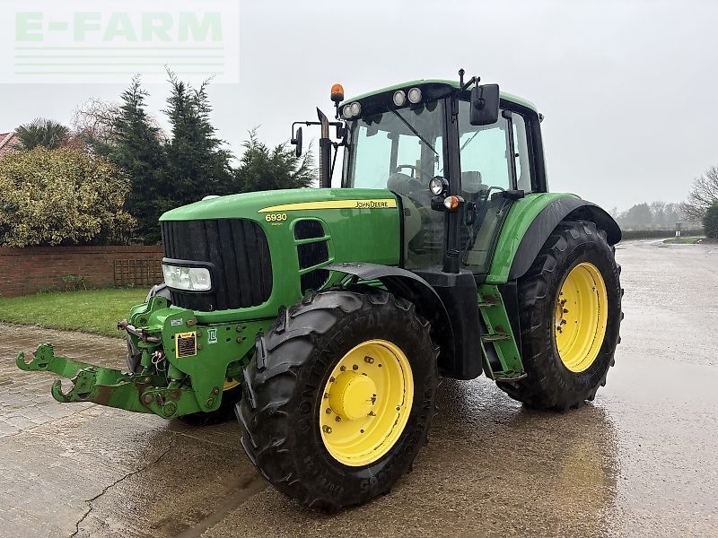 John Deere 6930 Premium Traktor 46 537 €