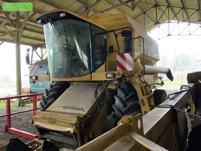 E-FARM: New Holland TX 68 - Combine harvester - id BFTGGDD - €39,000 - Year of construction: 1998 - Engine hours: 3,409,France