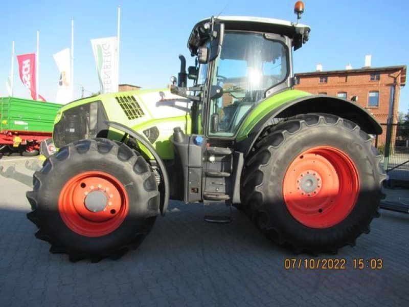 Claas Axion 850 tractor €96,604