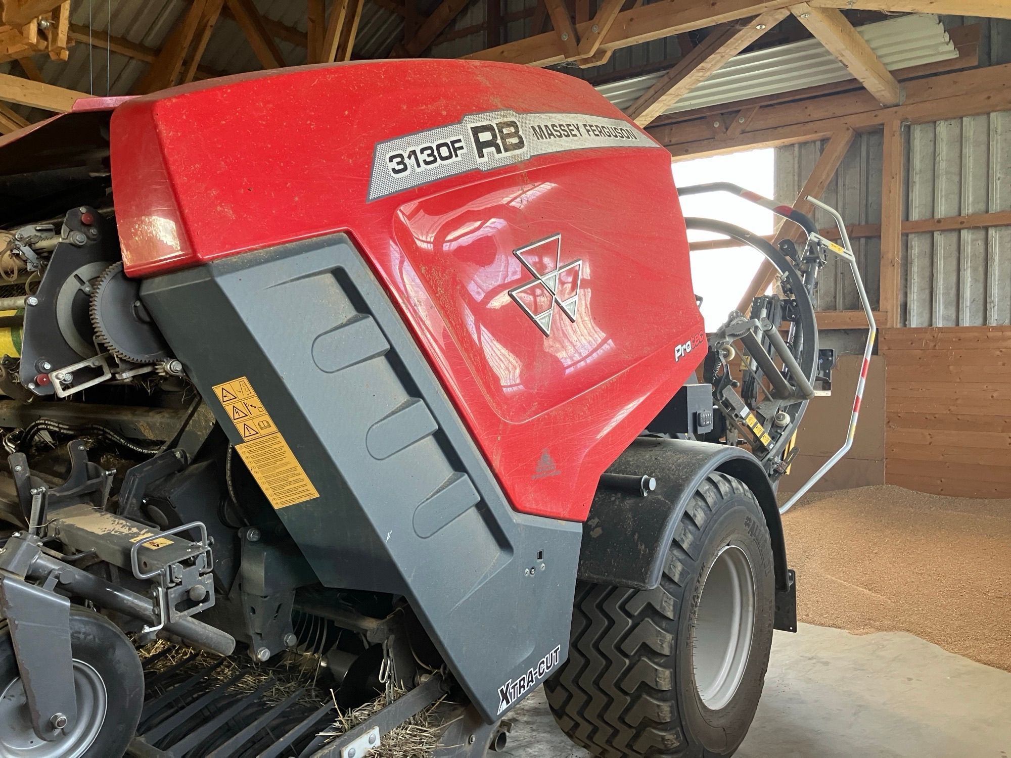 Massey Ferguson 3130F RB Presă de balotat 48.000 EUR