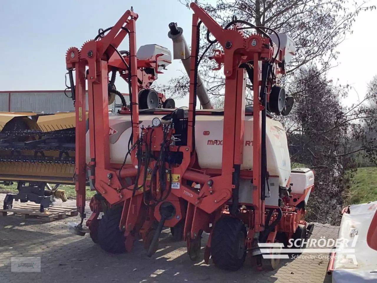 E-FARM: Kuhn Maxima 2 RT - Taladro de precisión - id 97M6MXH - 16.885 € - Año: 2017 - Alemania