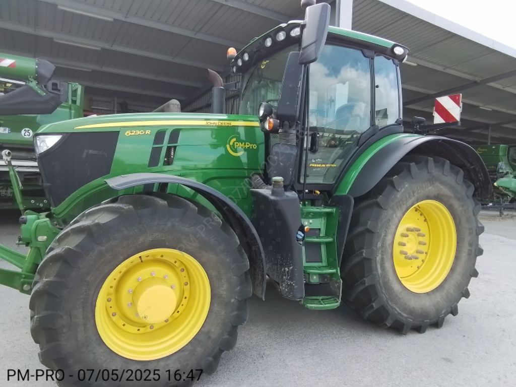 John Deere 6230 R Tractor €147,500