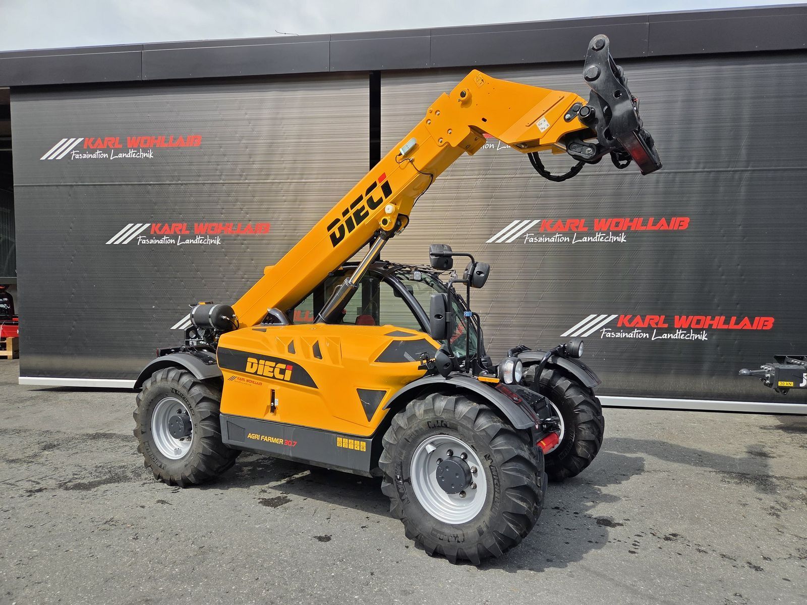 E-FARM: Dieci agri farmer 30.7 - Telehandler - id KYZ3GZJ - €75,000 - Year of construction: 2023 - Engine hours: 248,Engine power (HP): 101,Austria
