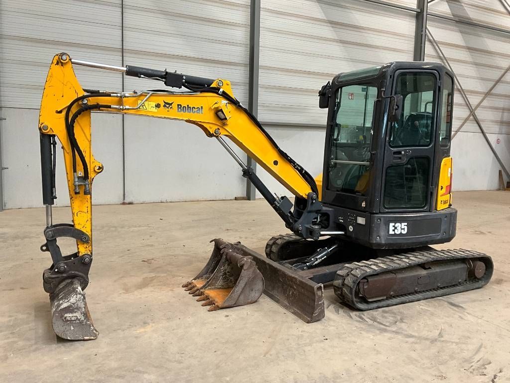 Bobcat e 35 Minirypadlo 18 500 €