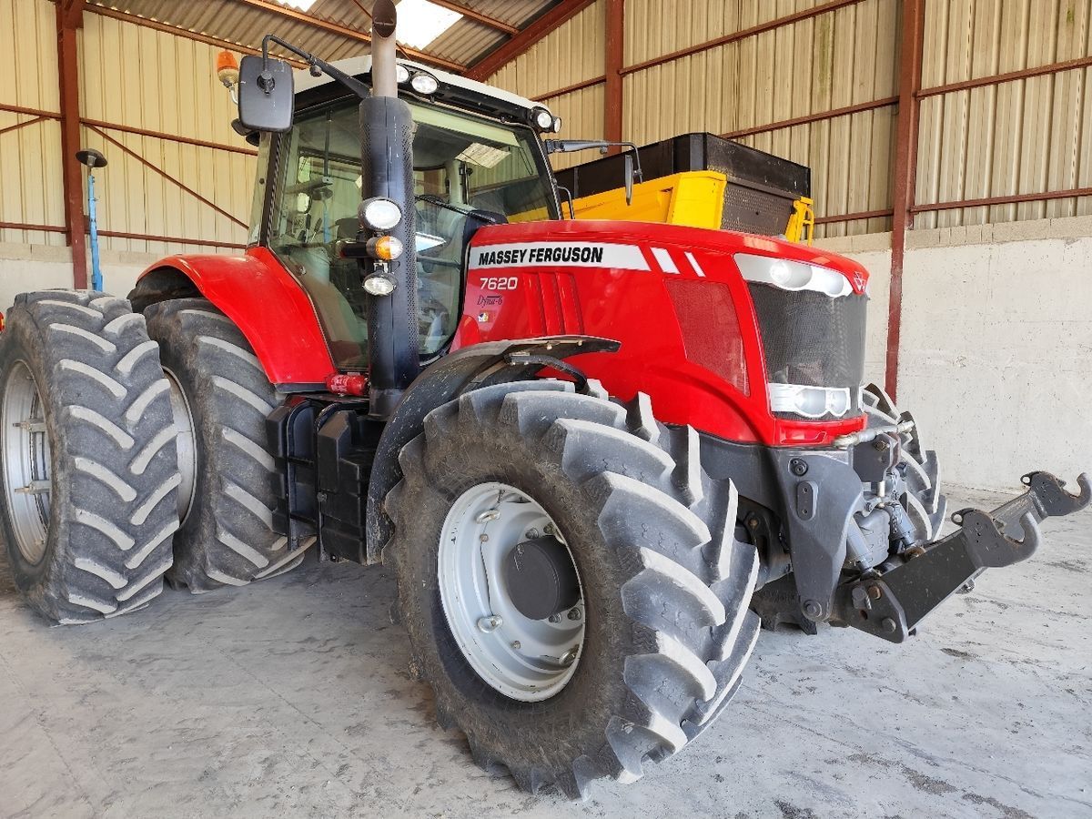 E-FARM: Massey Ferguson 7620 Dyna-6 Essential - Tractor - id GIYTBFS - €75,000 - Year of construction: 2013 - Engine hours: 3,600,Engine power (HP): 200,France