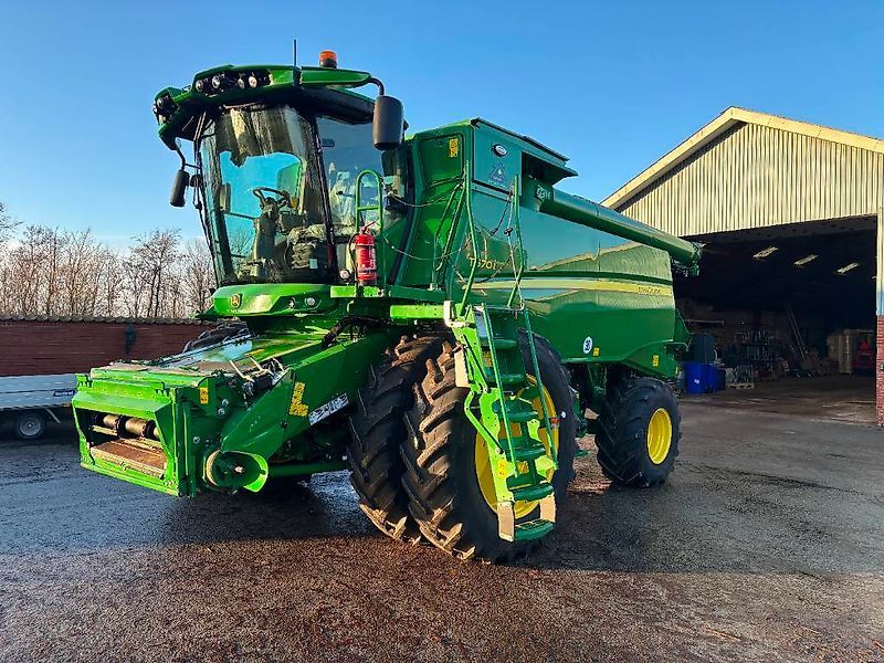 John Deere T 670i Combine harvester €274,370