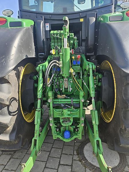 John Deere 6250 R Tractor €117,500